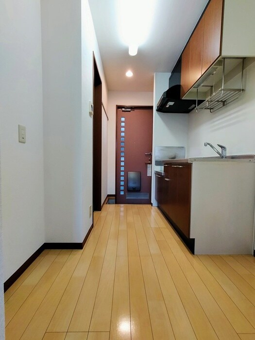 物件内観写真15　(廊下)