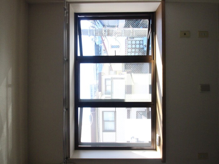 物件内観写真18　(室内からの展望)