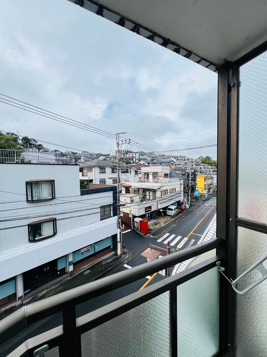 物件内観写真14　(室内からの展望)