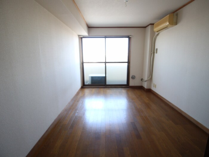 物件内観写真10　(居室)