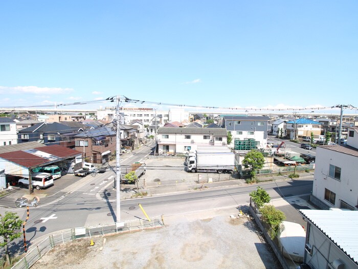 物件内観写真15　(室内からの展望)