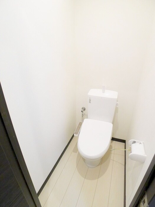 物件内観写真14　(トイレ)