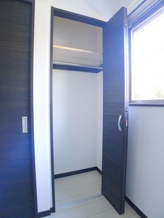 物件内観写真18　(収納)