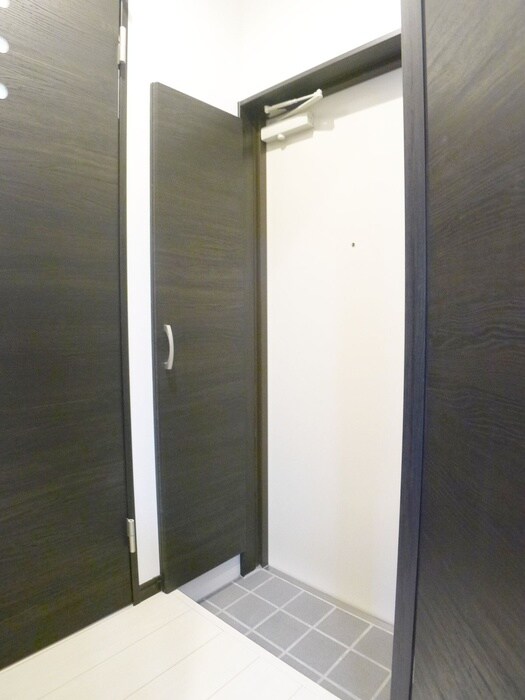 物件内観写真19　(玄関)