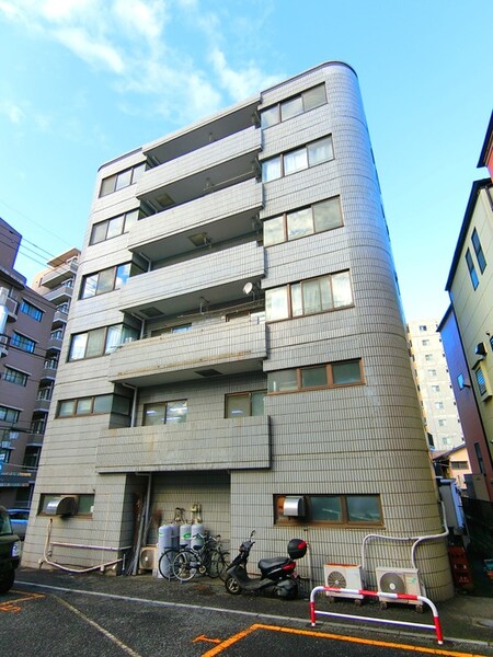 山和ビル外観写真