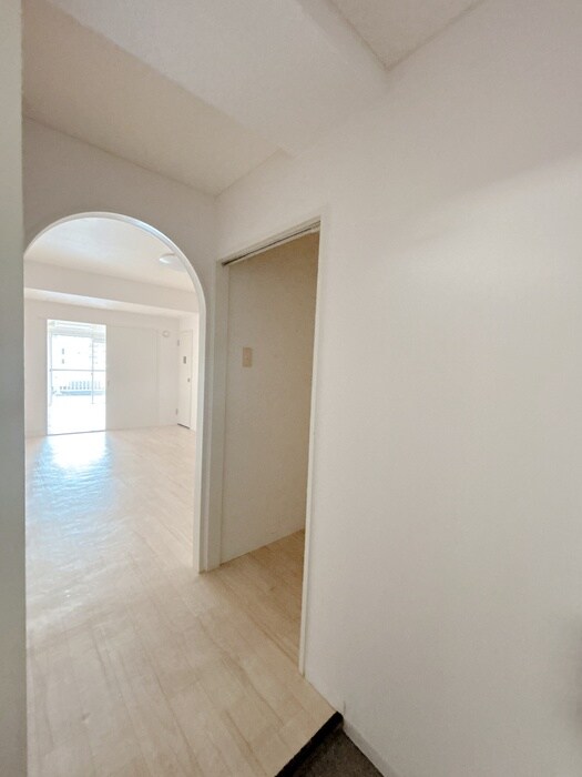 物件内観写真16　(廊下)