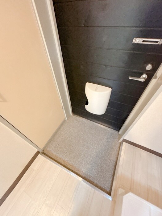 物件内観写真21　(玄関)