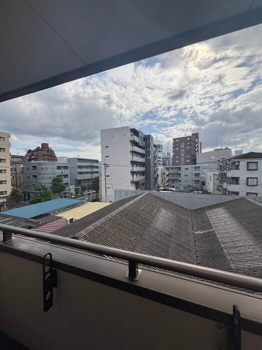 物件内観写真15　(室内からの展望)