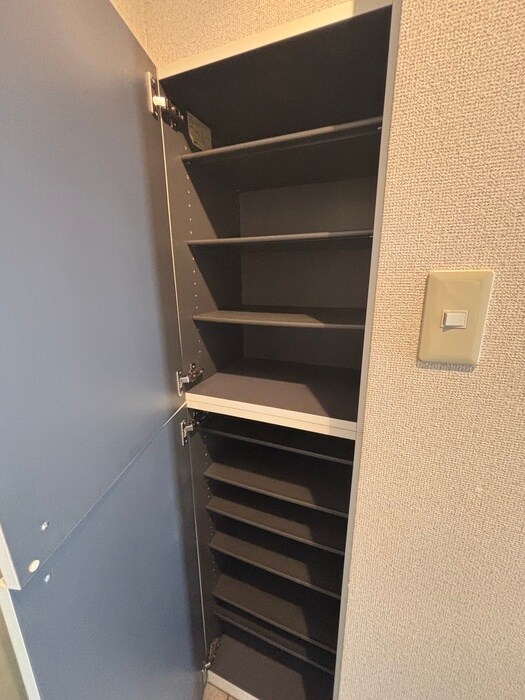 物件内観写真16　(靴箱)