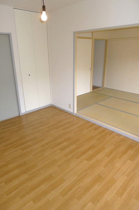 物件内観写真11　(居室)