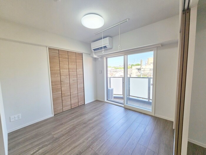 物件内観写真8　(居室)