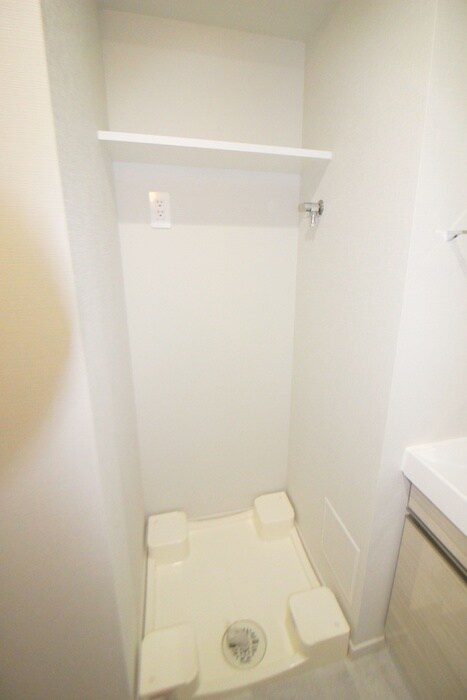 物件内観写真15　(洗濯機置場)