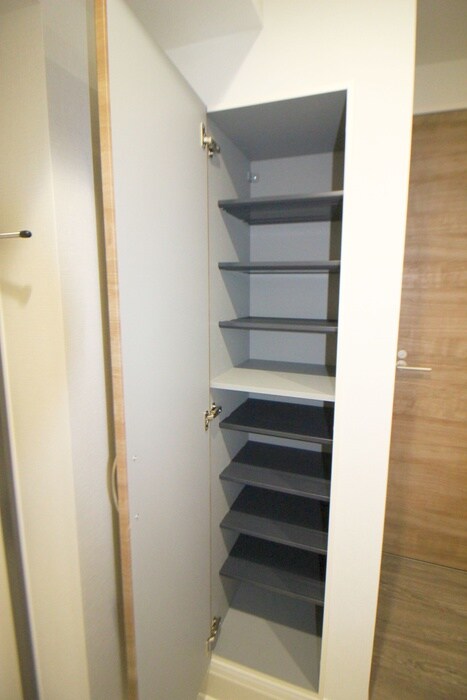 物件内観写真18　(靴箱)