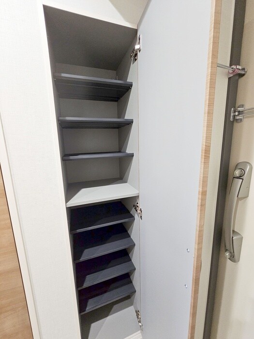 物件内観写真18　(靴箱)