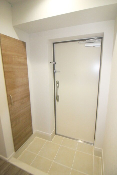 物件内観写真19　(玄関)