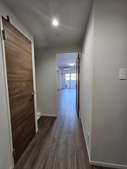 物件内観写真20　(廊下)