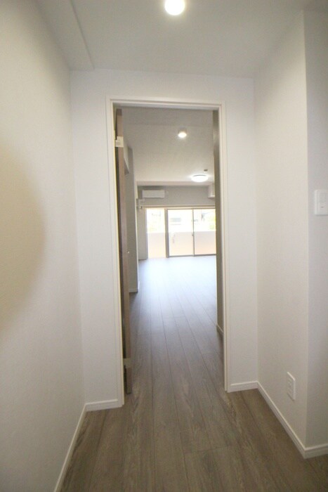 物件内観写真20　(廊下)
