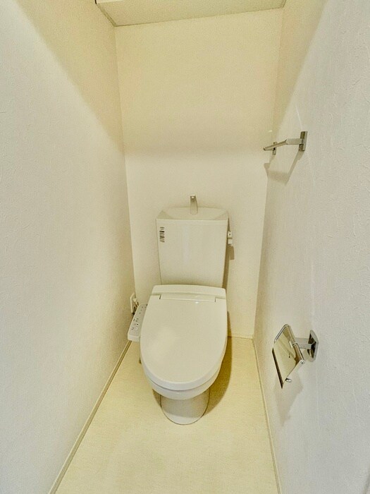 物件内観写真14　(トイレ)