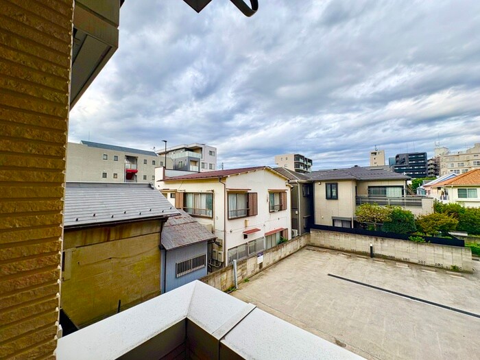 物件内観写真22　(室内からの展望)