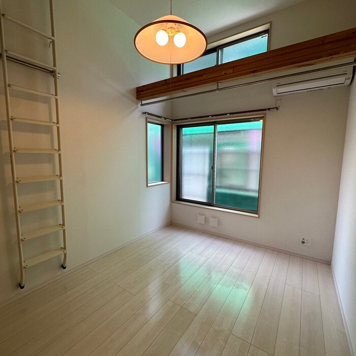 物件内観写真7　(居室)