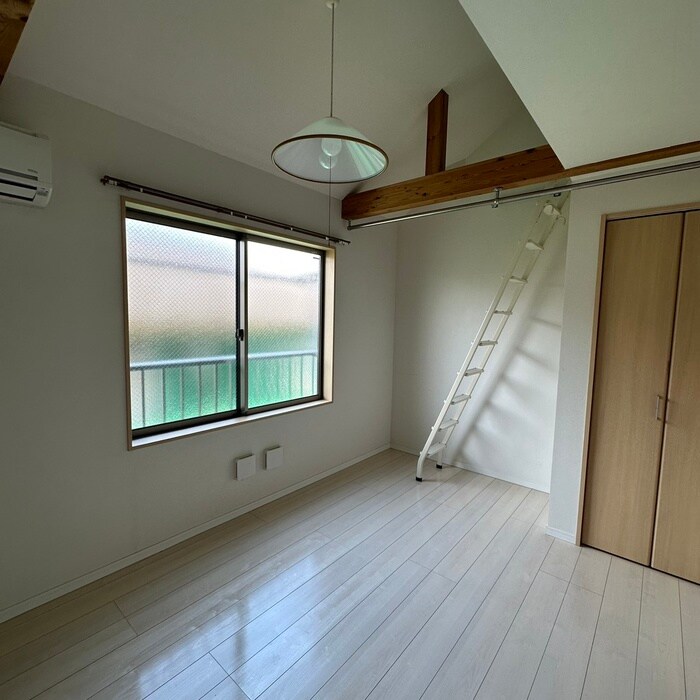 物件内観写真9　(居室)