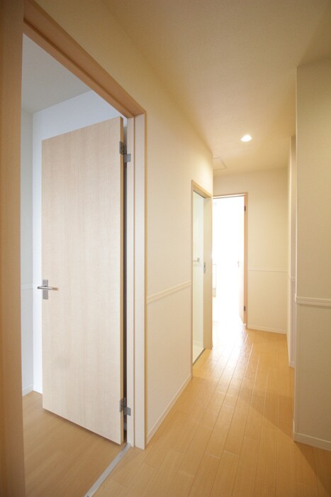 物件内観写真22　(廊下)