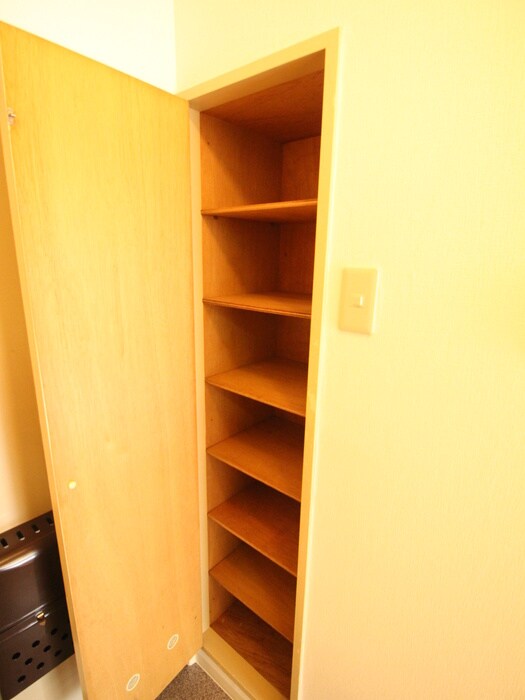 物件内観写真15　(靴箱)