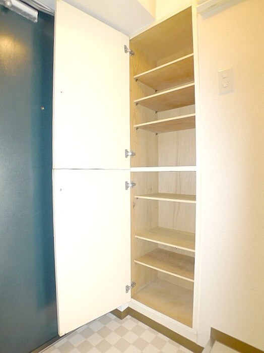 物件内観写真14　(靴箱)