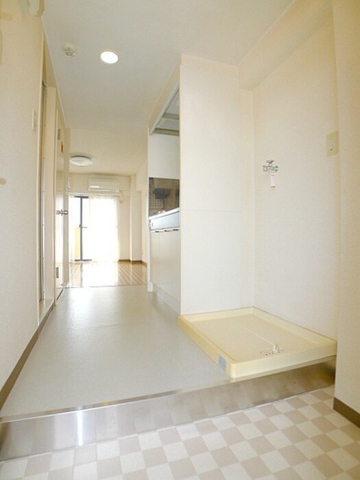 物件内観写真17　(玄関)