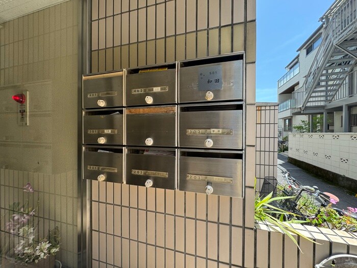 物件外観写真4　(建物設備)