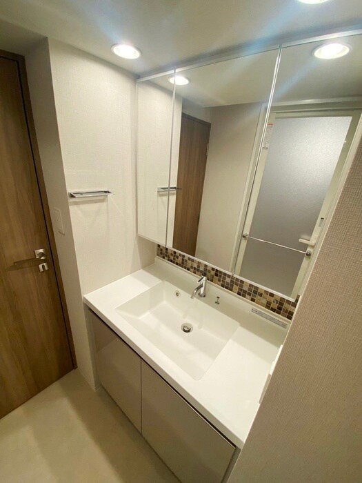 物件内観写真13　(洗面)