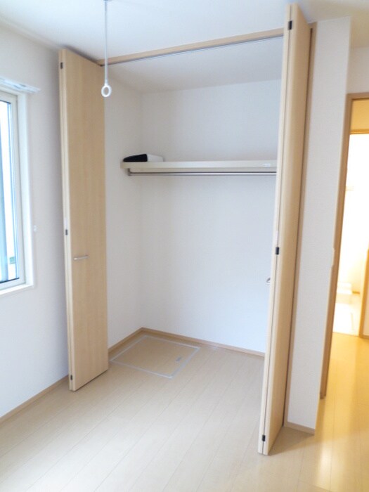 物件内観写真7　(収納)