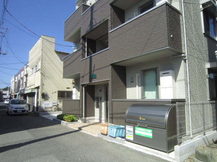 物件外観写真5　(外観写真)