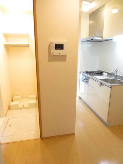 物件内観写真13　(廊下)