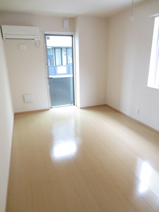 物件内観写真16　(居室)