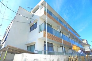 小川マンション外観写真