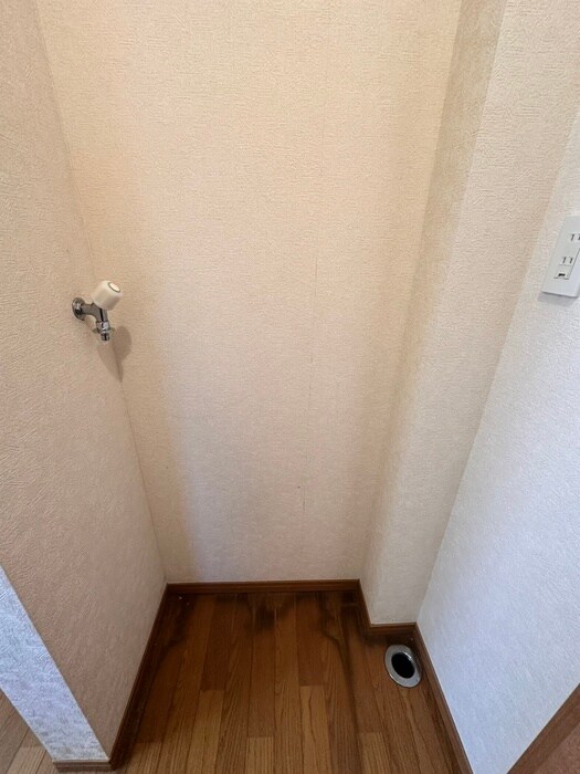 物件内観写真20　(洗濯機置場)