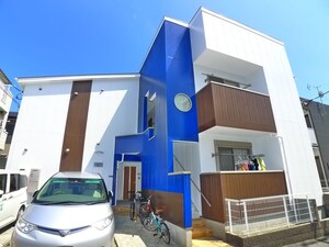 クレフラスト穴川外観写真
