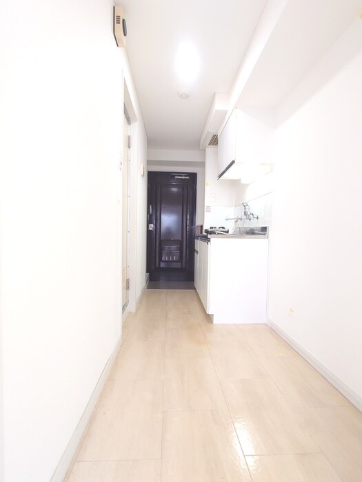 物件内観写真13　(玄関)