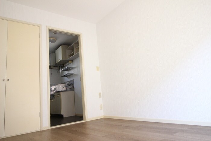 物件内観写真6　(居室)