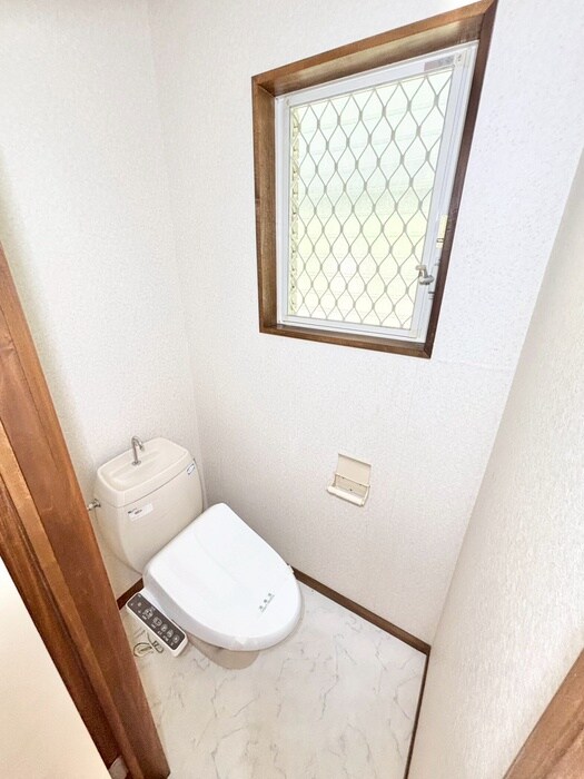 物件内観写真10　(トイレ)