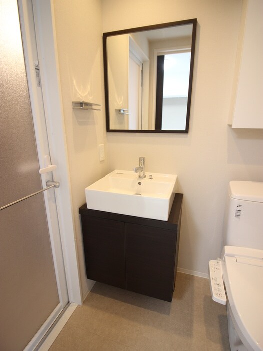 物件内観写真12　(洗面)