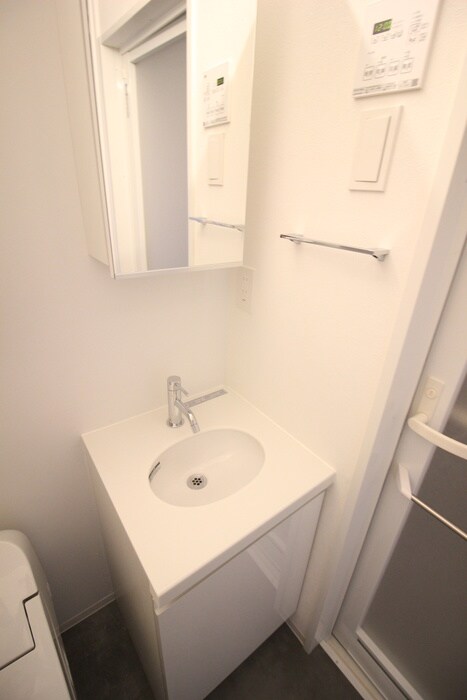 物件内観写真15　(洗面)