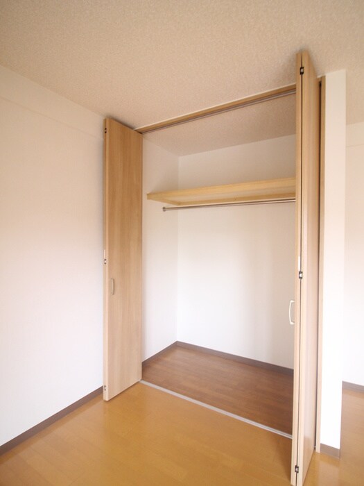 物件内観写真13　(収納)