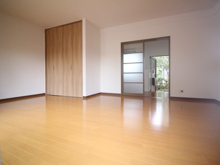 物件内観写真16　(居室)