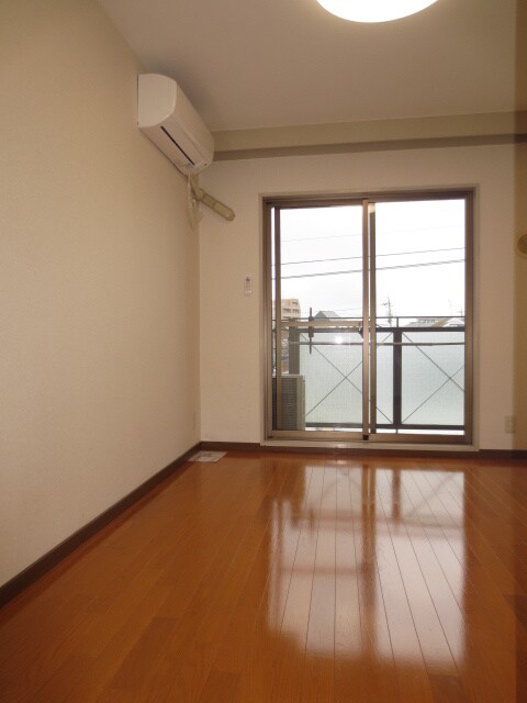 物件内観写真6　(居室)