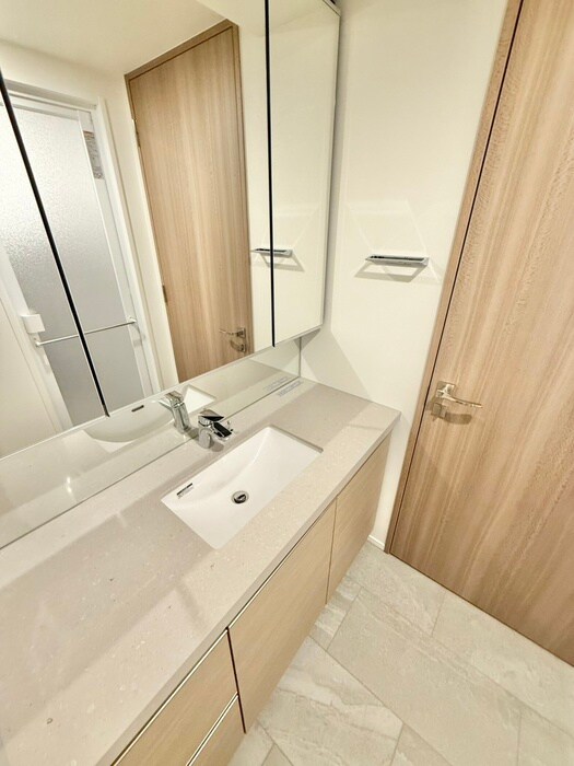 物件内観写真11　(洗面)