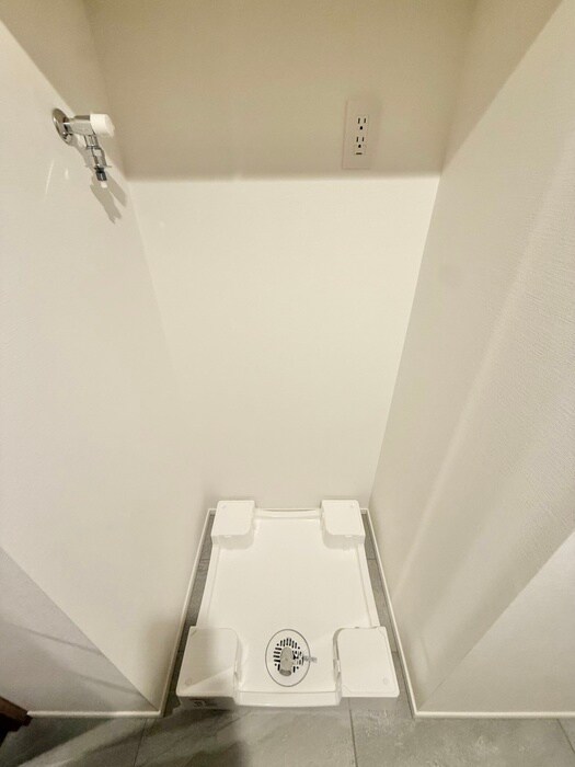 物件内観写真11　(洗濯機置場)