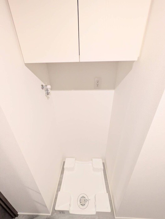 物件内観写真11　(洗濯機置場)