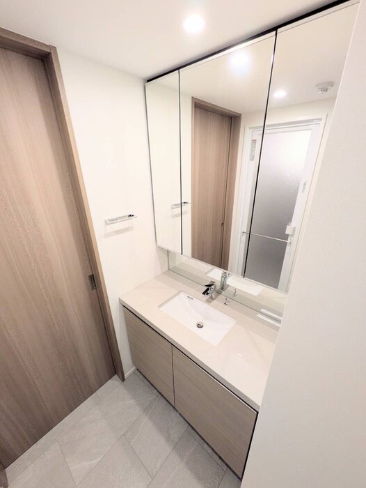 物件内観写真11　(洗面)